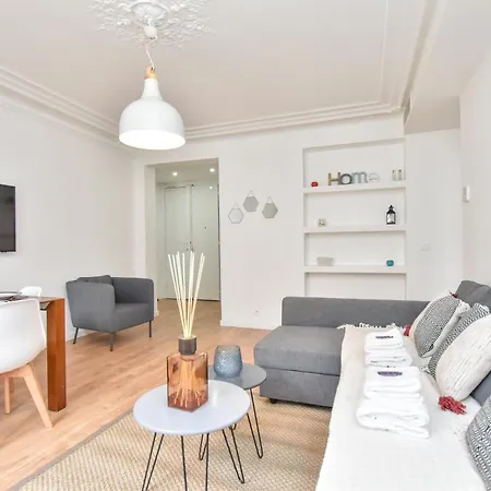 Апартаменты Cozy 2br-6p - Royal Palace-lo Museum